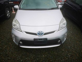 2012 Toyota Prius III Рестайлинг (XW30), серый, 1000000 рублей, вид 2