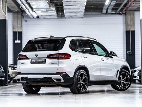 2019 BMW X5 30d IV (G05/G18), белый, 5000000 рублей - вид 6