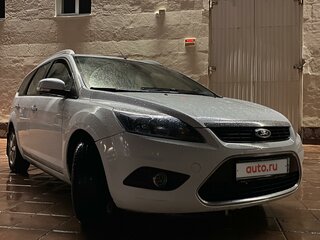 2010 Ford Focus II Рестайлинг, белый, 670000 рублей, вид 1