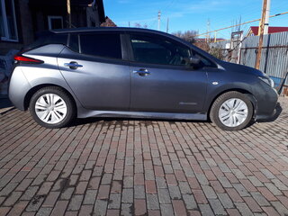 2018 Nissan Leaf II (ZE1), серый, 2100000 рублей, вид 4