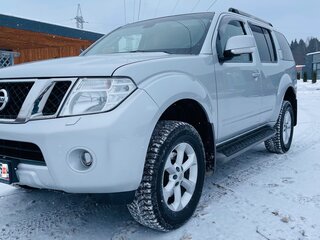 2013 Nissan Pathfinder III Рестайлинг, серебристый, 2050000 рублей, вид 2