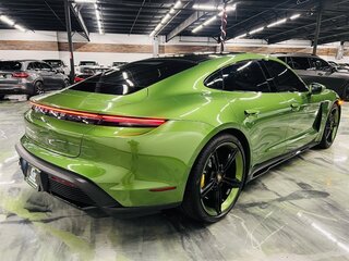2022 Porsche Taycan Turbo S I, зелёный, 22075248 рублей, вид 5