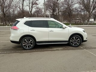 2016 Nissan X-Trail III, белый, 2000000 рублей, вид 4