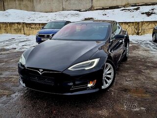 2017 Tesla Model S 90D I Рестайлинг, чёрный, 3150000 рублей, вид 4