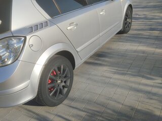 2005 Opel Astra H, серебристый, 625000 рублей, вид 5