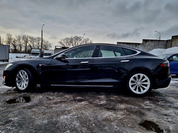 2017 Tesla Model S 90D I Рестайлинг, чёрный, 3150000 рублей - вид 12