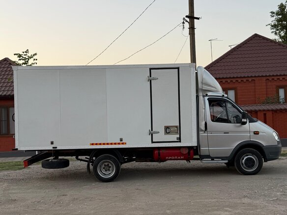 2008 ГАЗ ГАЗель (3302), серебристый, 1320000 рублей - вид 5