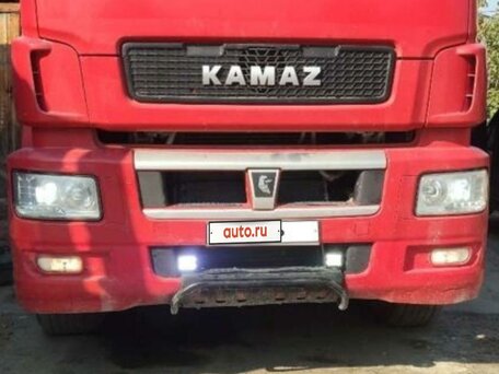 2017 КамАЗ 6520, красный, 3690000 рублей, вид 4