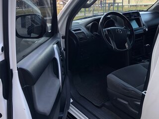 2011 Toyota Land Cruiser Prado 150 Series, белый, 4300000 рублей, вид 5