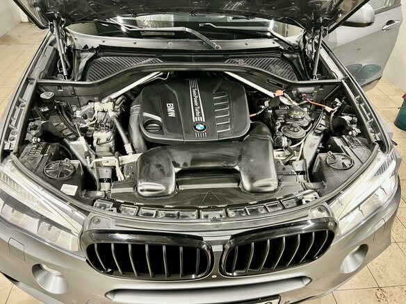 2015 BMW X5 40d III (F15), серый, 3200000 рублей - вид 16