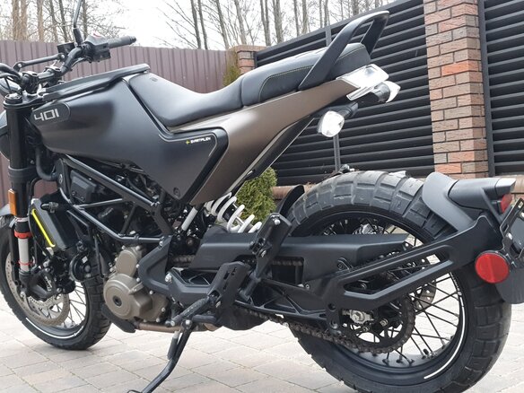 2022 Husqvarna Svartpilen 401, чёрный, 573818 рублей - вид 8