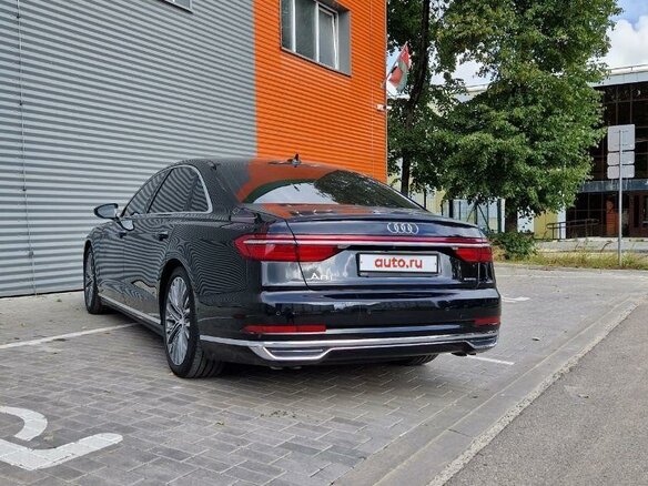 2018 Audi A8 Long 55 TFSI IV (D5), чёрный, 6500000 рублей - вид 5
