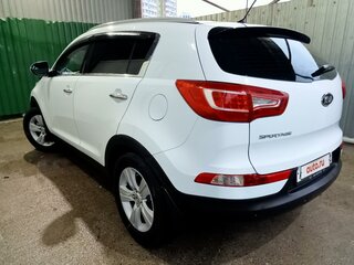 2011 Kia Sportage III, белый, 1450000 рублей, вид 4
