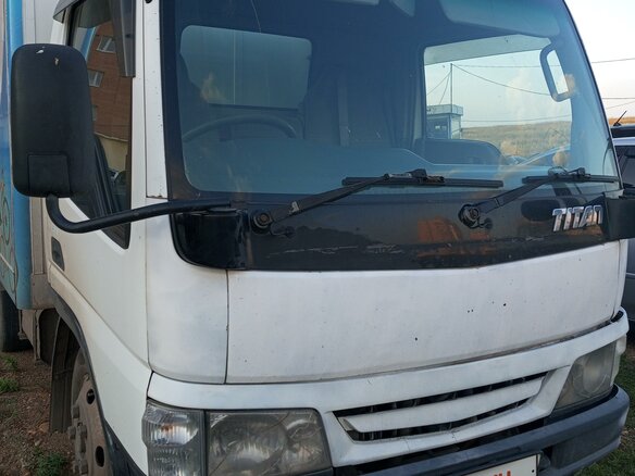 2002 Mazda Titan, белый, 900000 рублей - вид 1