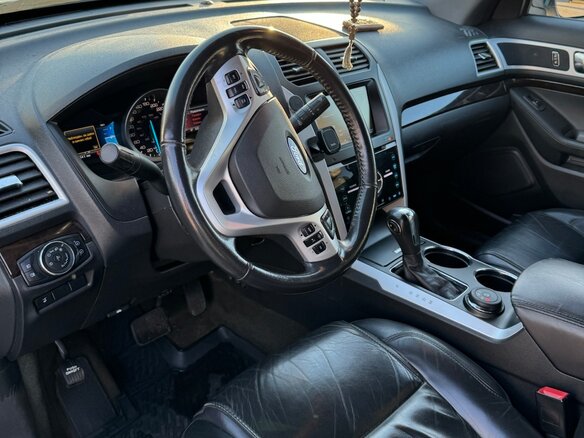 2013 Ford Explorer V, серебристый, 1650000 рублей - вид 5
