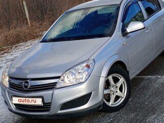 2011 Opel Astra H Рестайлинг, серебристый, 700000 рублей, вид 3
