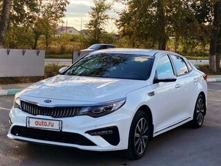 2019 Kia Optima IV Рестайлинг, белый, 2720000 рублей, вид 1