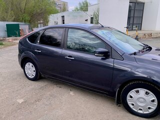 2009 Ford Focus II Рестайлинг, серый, 505000 рублей, вид 4