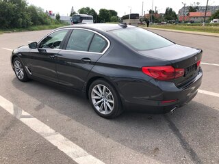2019 BMW 5 серии 520d VII (G30/G31/G38), серый, 4500000 рублей, вид 4