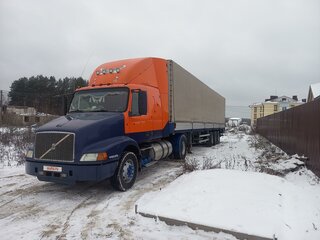2002 Volvo VN, оранжевый, 1700000 рублей, вид 5