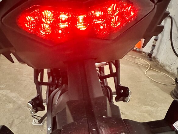 2021 Kawasaki Versys 650, серебристый, 850000 рублей - вид 7