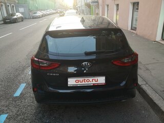 2019 Kia Ceed III, чёрный, 1800000 рублей, вид 4