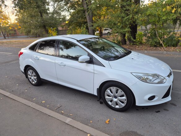 2012 Ford Focus III, белый, 980000 рублей - вид 1