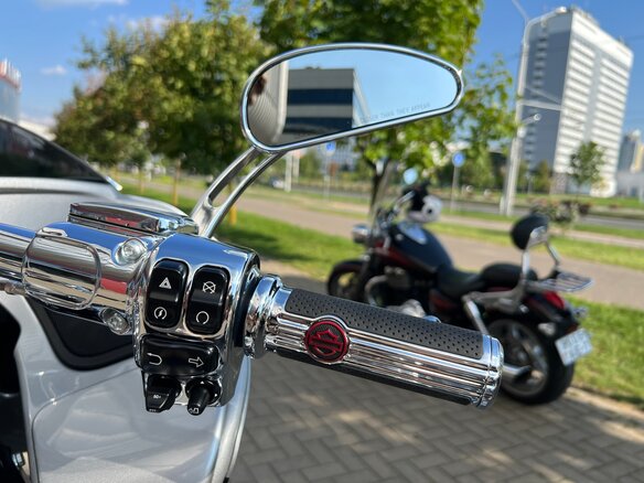 2019 Harley-Davidson CVO Road Glide, серебристый, 2900000 рублей - вид 15