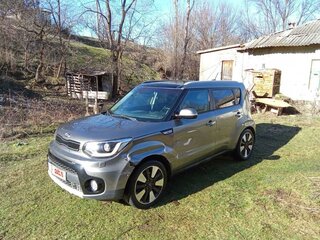 2019 Kia Soul II Рестайлинг, серебристый, 1600000 рублей, вид 1