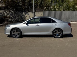 2013 Toyota Camry VII (XV50), серебристый, 1400000 рублей, вид 5