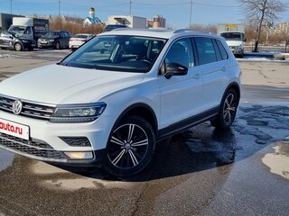 2017 Volkswagen Tiguan II, белый, 2300000 рублей, вид 3