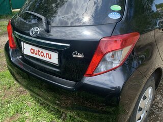 2013 Toyota Vitz III (XP130), чёрный, 710000 рублей, вид 4