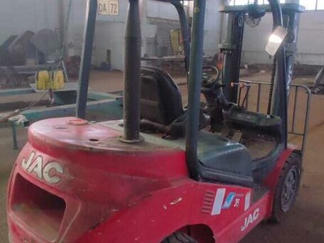 2020 JAC CPQD35, красный, 1800000 рублей, вид 3
