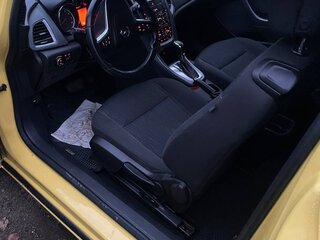 2012 Opel Astra GTC J Рестайлинг, жёлтый, 960000 рублей, вид 4