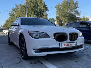 2011 BMW 7 серии Long 750Li xDrive V (F01/F02/F04), белый, 1850000 рублей, вид 3