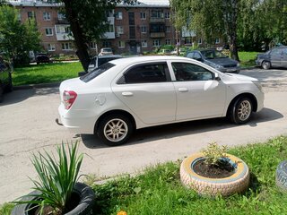 2014 Chevrolet Cobalt II, белый, 530000 рублей, вид 2