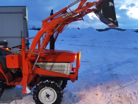 2015 Kubota B1-15D, оранжевый, 680000 рублей, вид 1