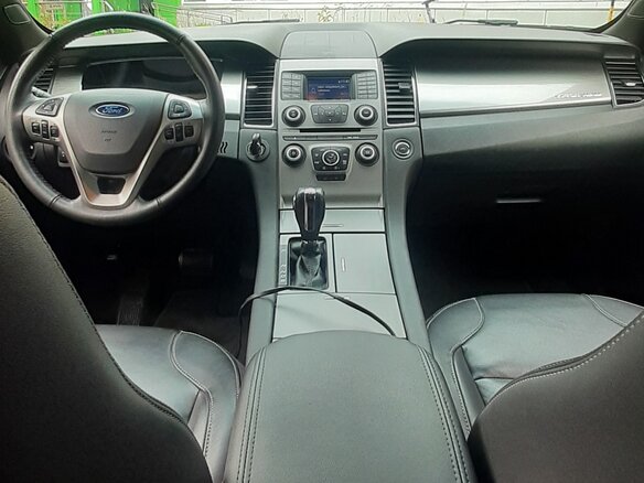 2017 Ford Taurus VI Рестайлинг, чёрный, 2300000 рублей - вид 11