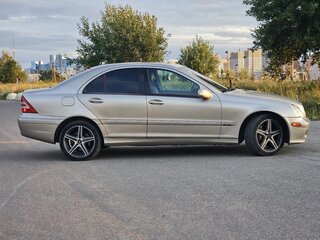 2004 Mercedes-Benz C-Класс 230 II (W203), бежевый, 440000 рублей, вид 3
