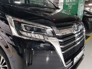 2021 Toyota Granvia II, чёрный, 8400000 рублей, вид 1