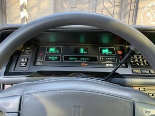 1993 Oldsmobile Ninety-Eight XI, белый, 3500000 рублей, вид 5