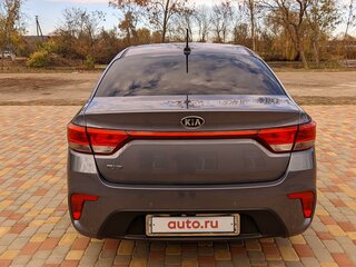 2017 Kia Rio IV, серый, 1600000 рублей, вид 2