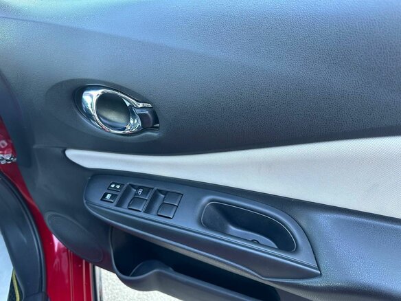 2019 Nissan Note e-Power II Рестайлинг, красный, 1380000 рублей - вид 27