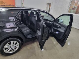 2018 Peugeot 3008 II, чёрный, 1767700 рублей, вид 5