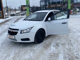 2011 Chevrolet Cruze I, белый, 950000 рублей, вид 4