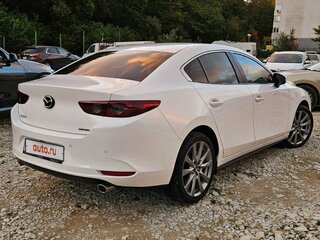2022 Mazda 3 M Hybrid IV (BP), белый, 2950000 рублей, вид 3