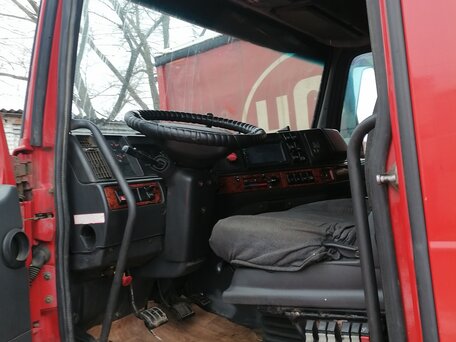 1999 Volvo VNL, красный, 1250000 рублей, вид 5
