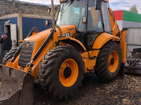 2000 JCB 4CX, 6100000 рублей, вид 1