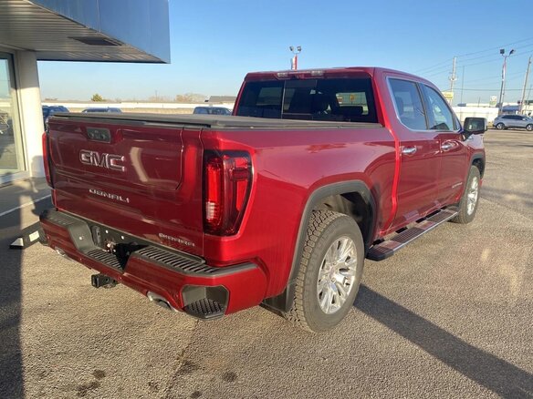 2024 GMC Sierra Crew Cab IV Рестайлинг, красный, 9469029 рублей - вид 2