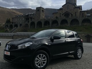 2013 Nissan Qashqai I Рестайлинг, чёрный, 1600000 рублей, вид 2